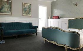 Old Town Apartment